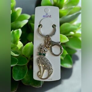 Mint Sparkling Cat Keychain with Green Accent